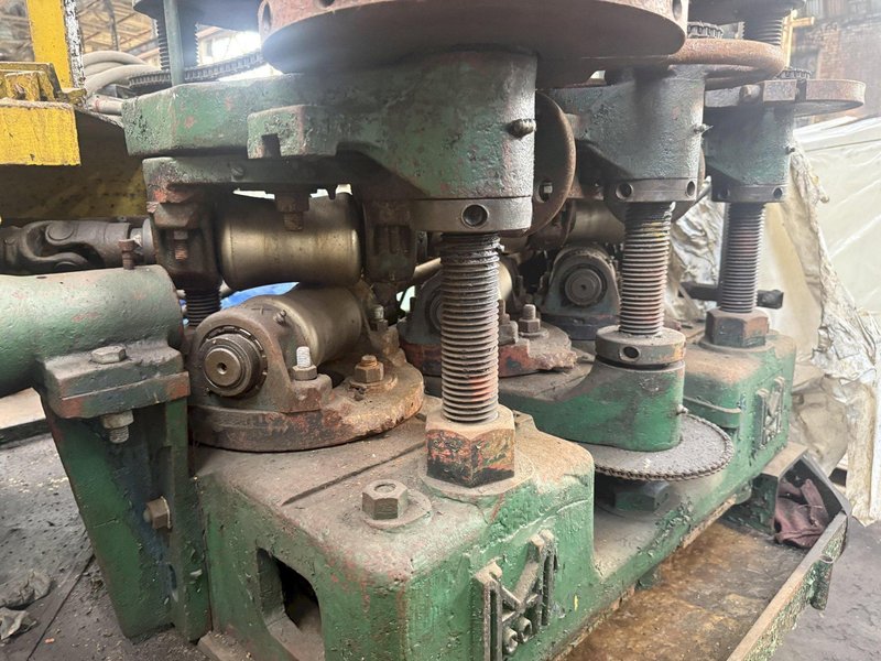 6 ROLL MANNESMANN ROTARY TUBE &amp; BAR STRAIGHTENER: YOBRO #26321