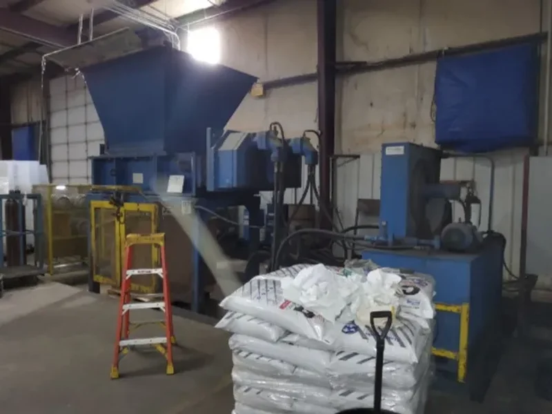 American Pulverizer Co Slow Speed Hi Torque Shredder  -  TRS