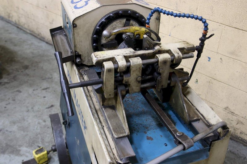 OSTER MODEL #665 PIPE THREADER: STOCK #70733