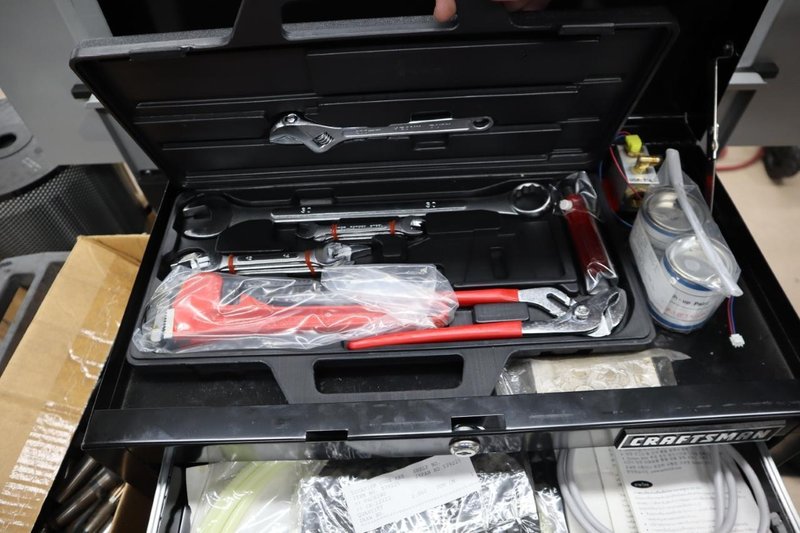 Sodick AD35L CNC EDM Sinker Electrical Discharge Machine, 4 Electrode Changer, Sytem 3R Head, LN2 Control, C (U) Axis- Auction Item