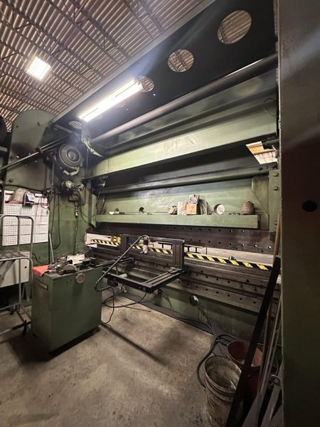 750 Ton x 16’ Cincinnati Press Brake, 1970