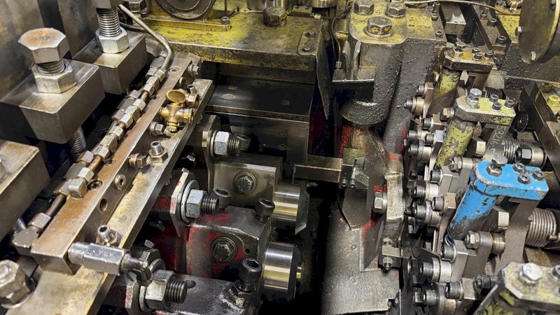 Nedschroef Model BV5 High Speed 4 Die Boltmaker
