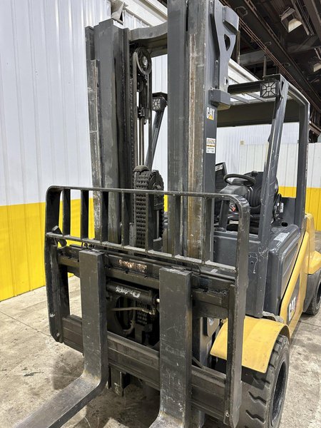11,000 LBS CAT MODEL #2ET11000 ELECTRIC FORKLIFT, NEW 2019: STOCK #22687
