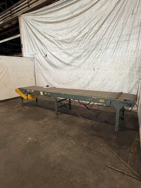 16&#039; X 30&quot; HYTROL POWERED CONVEYOR. STOCK # 0662425.