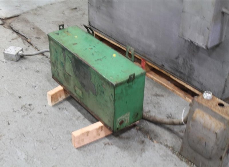 650 DEGREES TRENT DIE HEATER: STOCK #62792