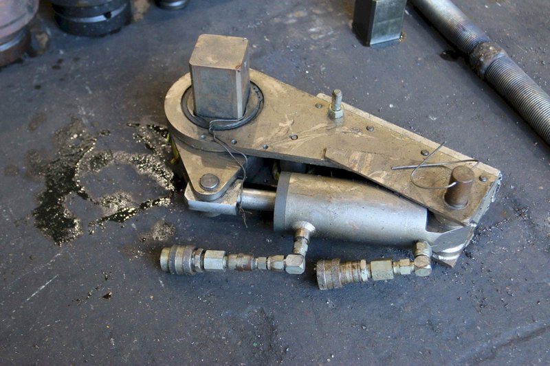 RAYMOND HYDRAULIC MODEL PHW15 MULTI RATCHET WRENCHES: STOCK #70868