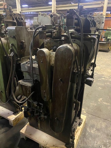 Royal Master Model TG-12X4 Centerless Grinder