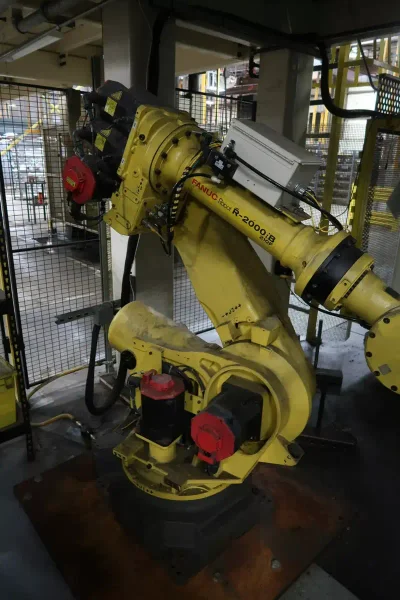 2017 Greenerd 4TA-900/700 - 60x60 900-Ton 4-Post Hydraulic Deep Draw Press - Includes Fanuc R-2000iB/210F Loading Robot
