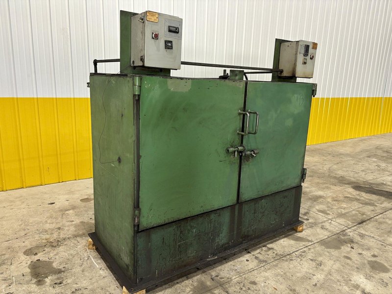 1998 DAYTON DUAL ZONE GAS POWERED PRE-HEAT DIE OVEN, WITH DIGITAL TEMP CONTROLLER: STOCK #20823