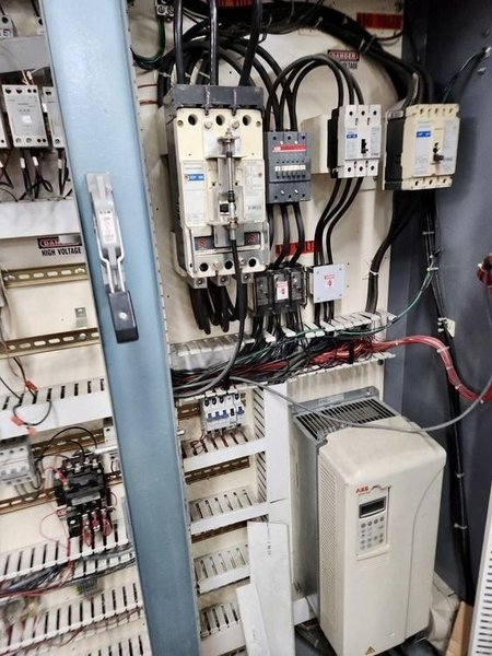 2.5″ Crown Single Screw Vented Extruder, Rebuilt to Specification in 2015 – 36:1 L/D Ratio