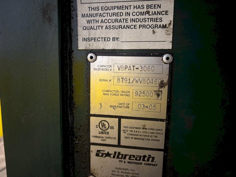 30&quot; x 60&quot; GALBREATH PATRIOT MODEL #VBPAT-3060 HYDRAULIC VERTICAL BALER: YOBRO #24417