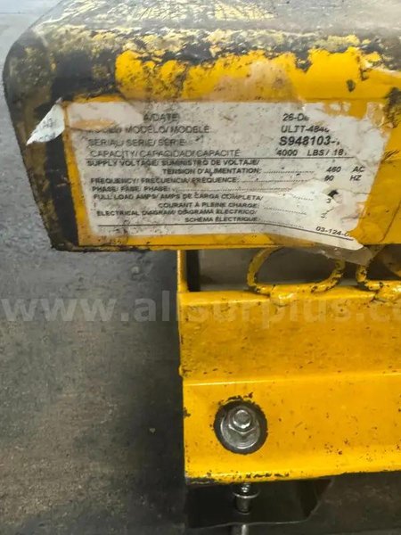 4,000 LB VESTIL HYDRAULIC TILT TABLE. STOCK # 1000825.