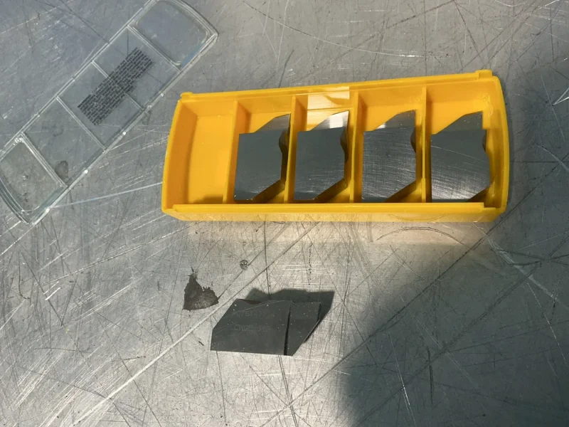 KENNAMETAL CARBIDE INDEXABLE INSERTS  -  DWG 216977