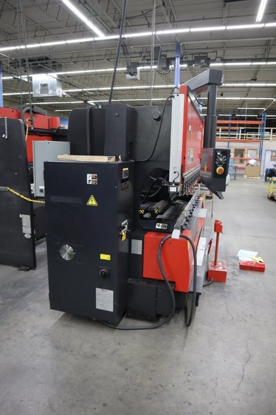 Amada FABIII-1025 CNC Hydraulic Press Brake, 110 Ton x 98.4&quot;, AMNC PC Control, Up-Acting, 6- Axis BG, Light Curtain- Auction Item