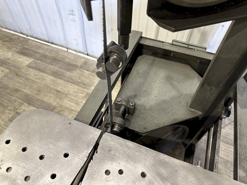 8-3/4" X 8-3/4" ROLLIN VERTICAL BANDSAW: STOCK #79645