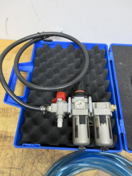 Air Turbine Spindle, CAT40 DT Series High Speed Air Spindle in Protective Case with Tubing and Regulator- Auction Item