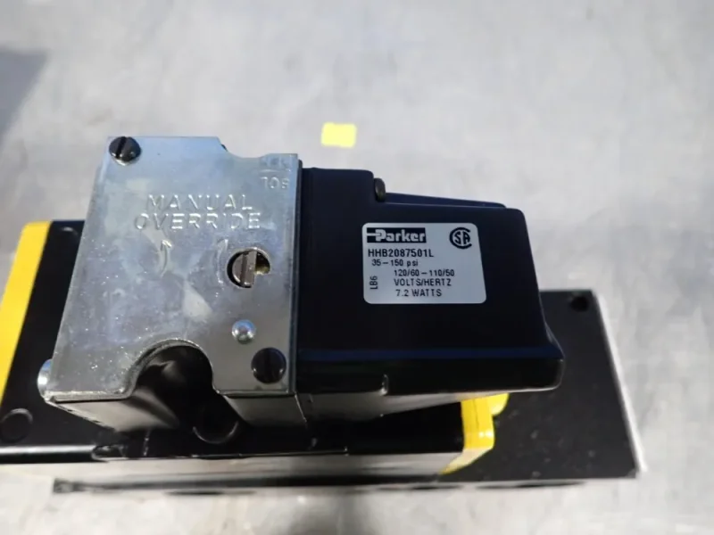 PARKER 150 PSI SOLENOID VALVE   -  HHB2087501L