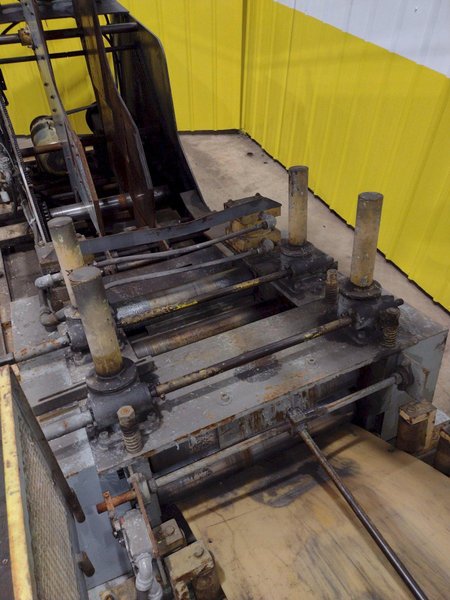 10,000 LB X 24&quot; WIDE X .187&quot; AIR FEEDS COIL CRADLE STRAIGHTENER / UNCOILER: STOCK 17042