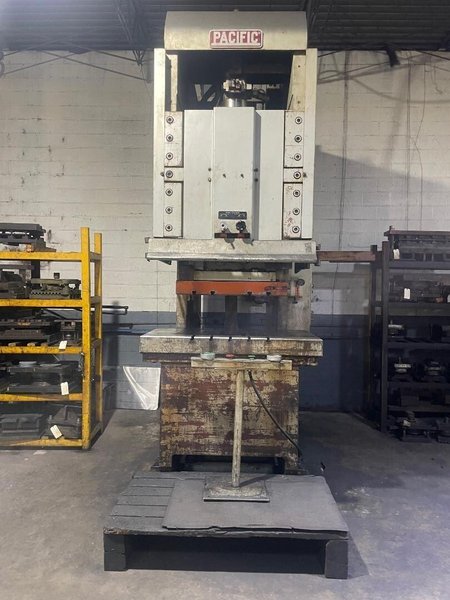 Pacific 250PF-OBS Hydraulic Press (#5908)