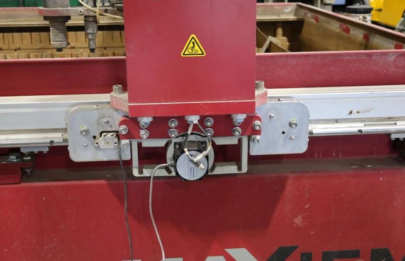 2013 Omax Maxiem 1530 Waterjet Cutting System (#5965)