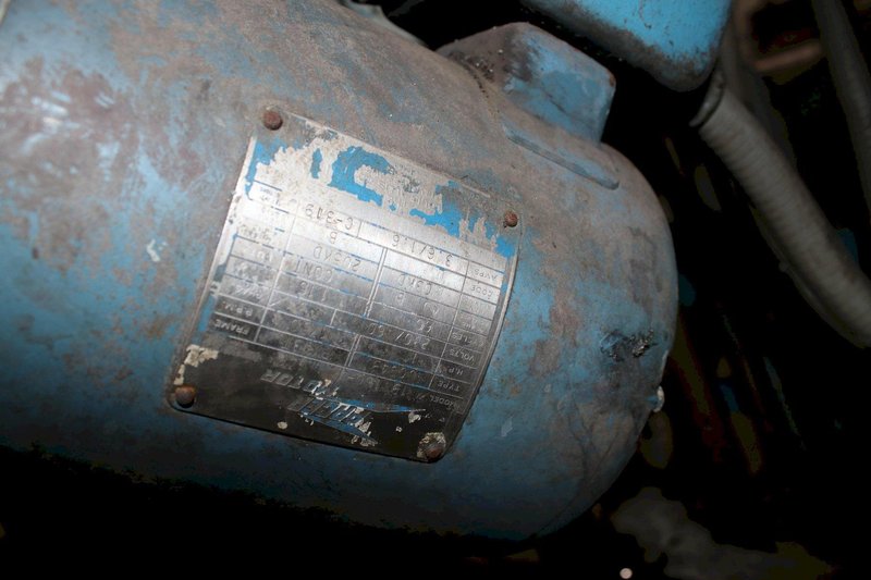 WELLS MODEL #370 HORIZONTAL BAND SAW: STOCK #75328