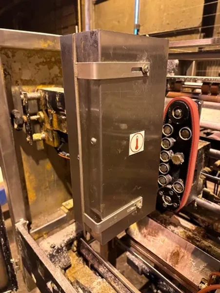 HAYSSEN Vertical Form, Fill and Seal Unit