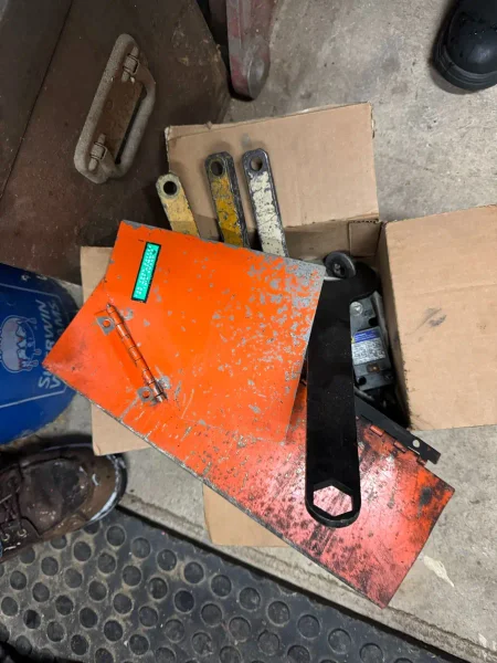 USED SCOTCHMAN 51 TON HYDRAULIC IRONWORKER MODEL FI5109-14M