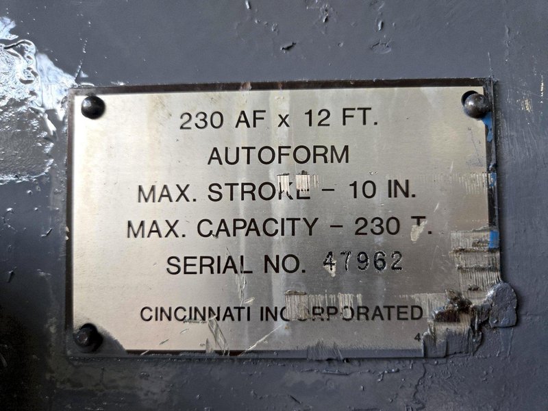 230 TON X 14' CINCINNATI 230AFX12 AUTOFORM HYDRAULIC PRESS BRAKE WITH UPGRADED CONTROL. STOCK # 0112226