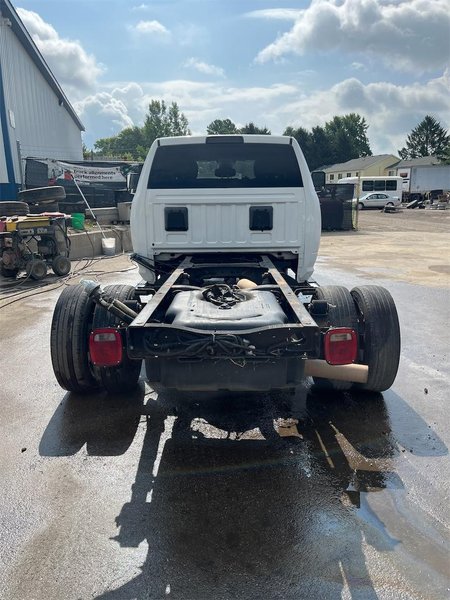 2022 Dodge RAM 3500 Crew Cab 3C7WRTCL2NG142122