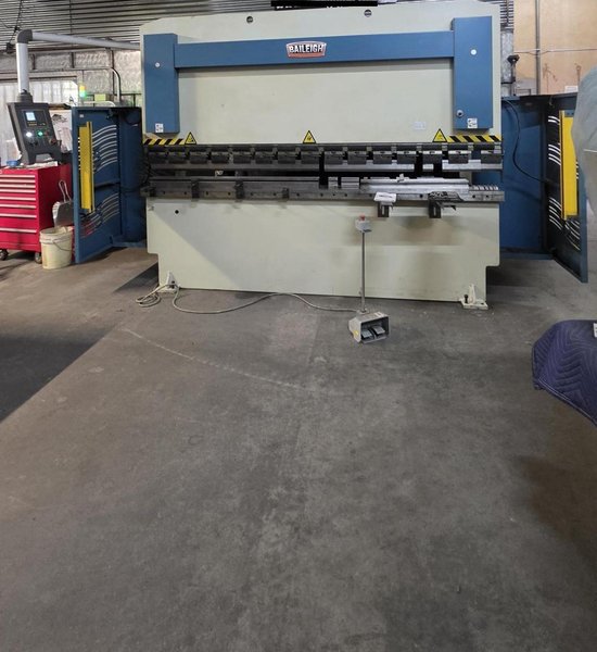 135 Ton x 10.5′ Baileigh PPTK 135/30 Hydraulic Press Brake, 2017 – Backgauge