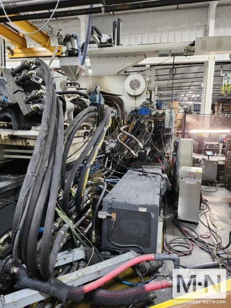 3000 TON 362 OZ CINCINNATI MILACRON MODEL ML3000-352 INJECTION MOLDING MACHINE MFG 2004