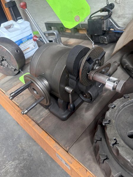 L-W CHUCK CO INDEXING HEAD. STOCK # 0549326