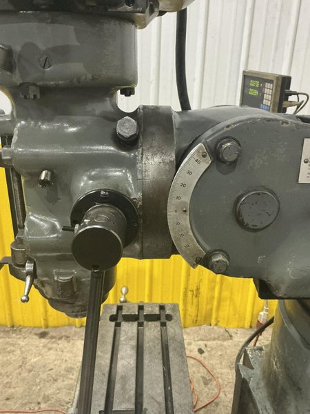 1.5 HP BRIDGEPORT VERTICAL MILL W/ POWER FEED: YOBRO #26042