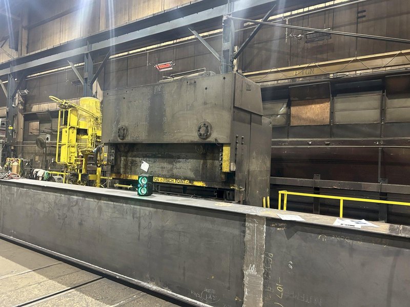 750 TON X 14' HTC 750G HYDRAULIC PRESS BRAKE. STOCK # 1002525