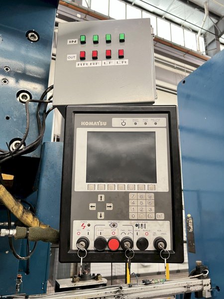 220 TON KOMATSU GAP FRAME PRESS