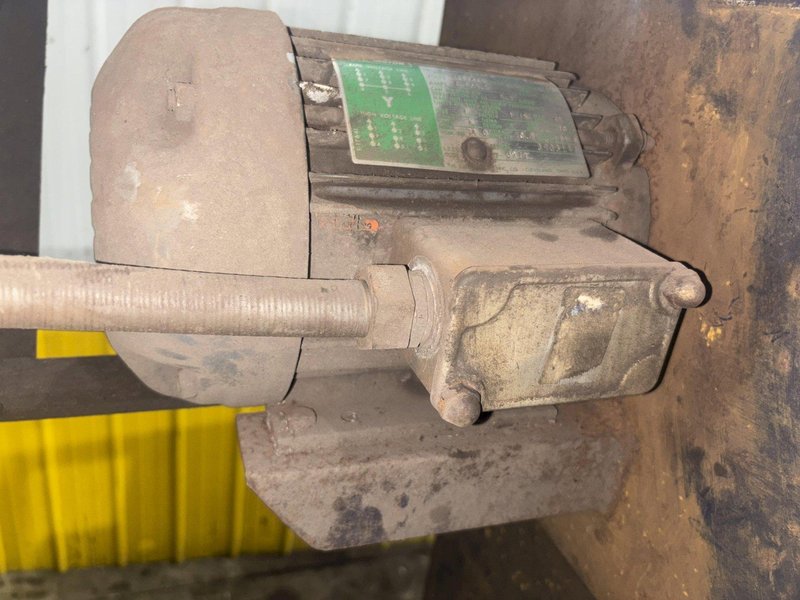 LS INDUSTRIES BARREL TYPE TUMBLE BLAST MACHINE &amp; DUST COLLECTOR: YOBRO #24013