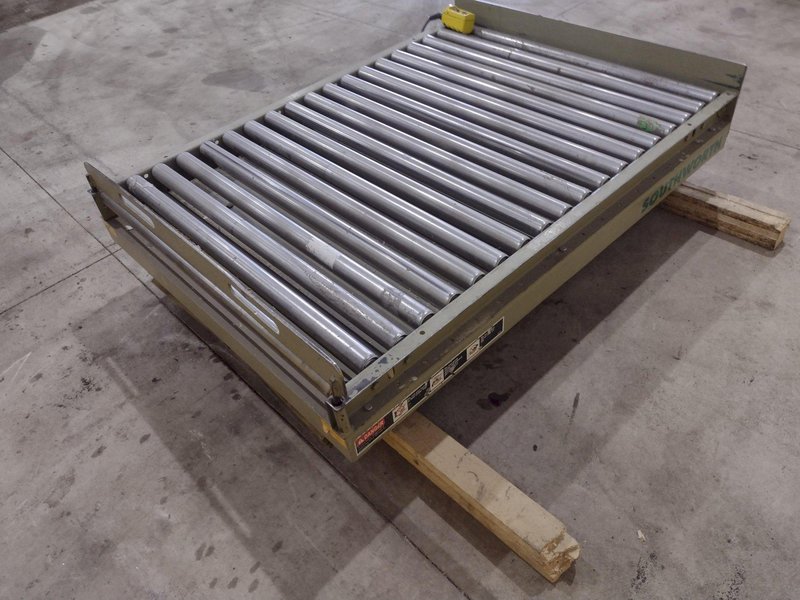 3800 LBS X 60" X 42" SOUTHWORTH MODEL #LS4-36 HYDRAULIC SCISSOR LIFT TABLE WITH ROLLER TOP, 110 VOLT: STOCK #20886