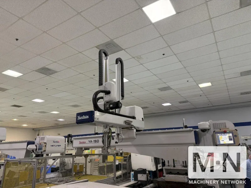 YUSHIN ROBOT MODEL YA-150DL DUAL ARM SERVO ROBOT MFG 2010