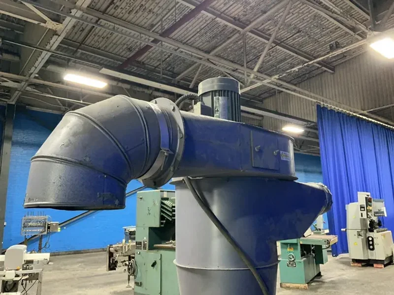 NAUSET ENGINEERING &amp; EQUIPMEMT 2 HP DUST COLLECTOR   -  19-FB