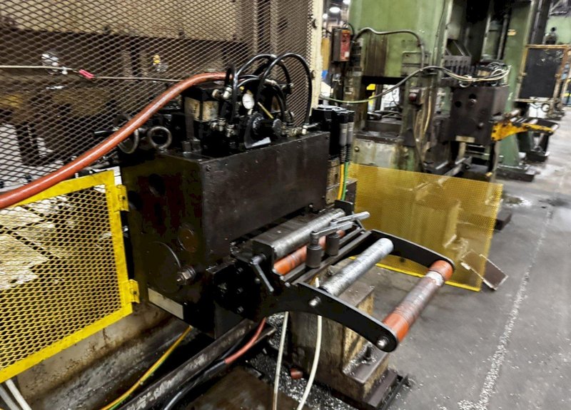 100 TON MINSTER P2-100-48 PIECE MAKER STRAIGHT SIDE HIGH SPEED PRESS. STOCK # 0883425