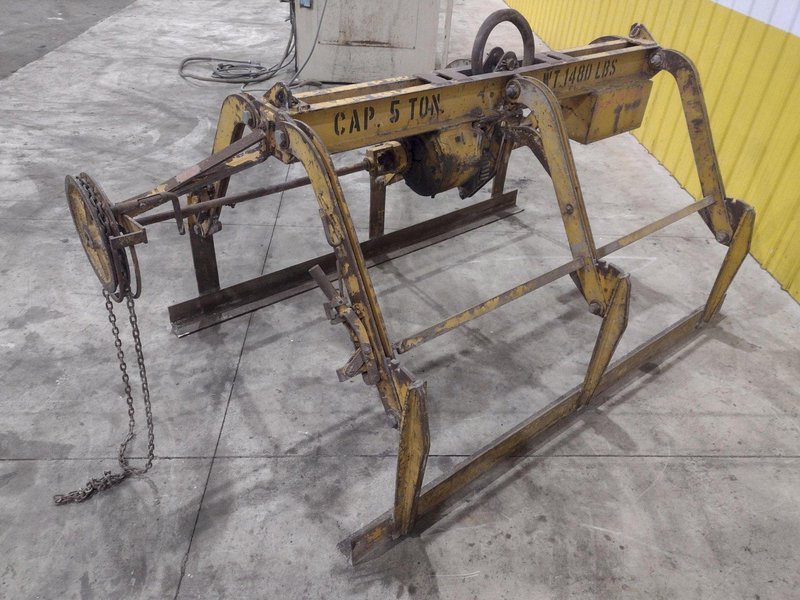 10,000 LBS X 96" CF ADJUSTABLE PLATE &amp; SHEET LIFTER: STOCK #22326