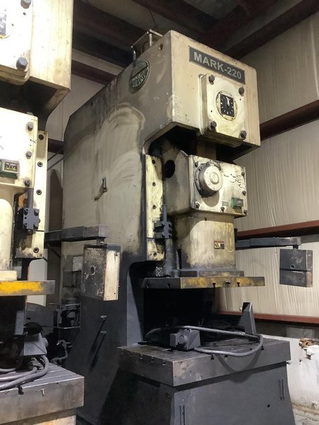 200 TON SUTHERLAND MODEL #MARK-220 GAP FRAME PRESS 4" STROKE: YOBRO #25699