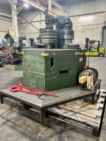 USED HERKULES WETZLAR 5" X 5" X 3/4" MECHNICAL ANGLE ROLL, Year: 1966