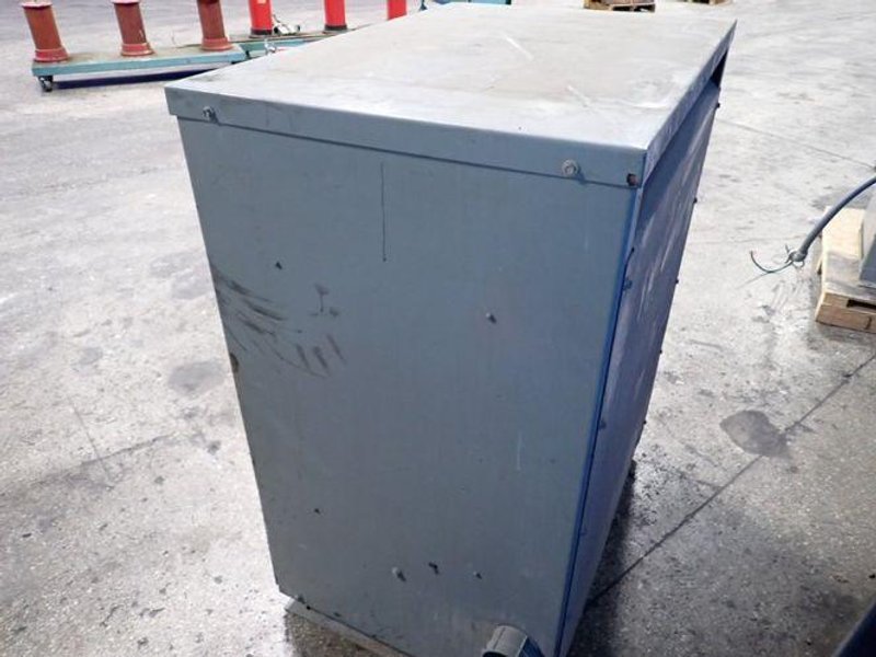 AED 300 KVA TRANSFORMER   -  7904