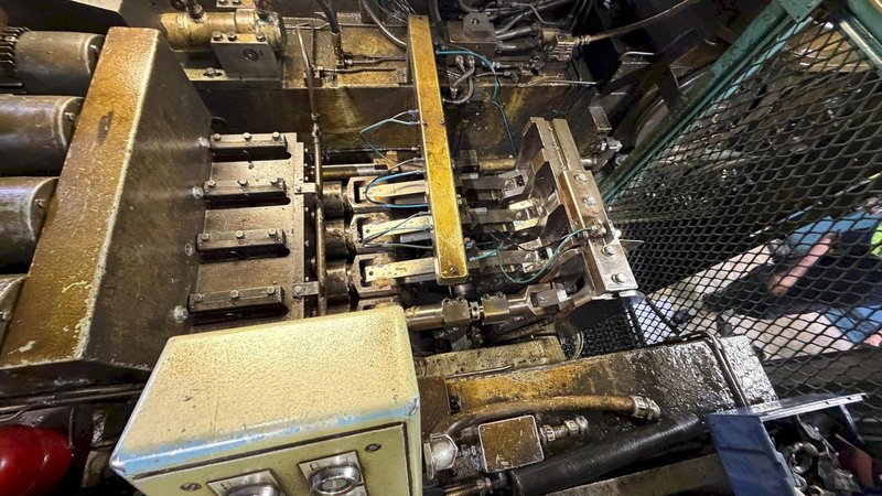 Nedschroef Model BV5 High Speed 4 Die Boltmaker