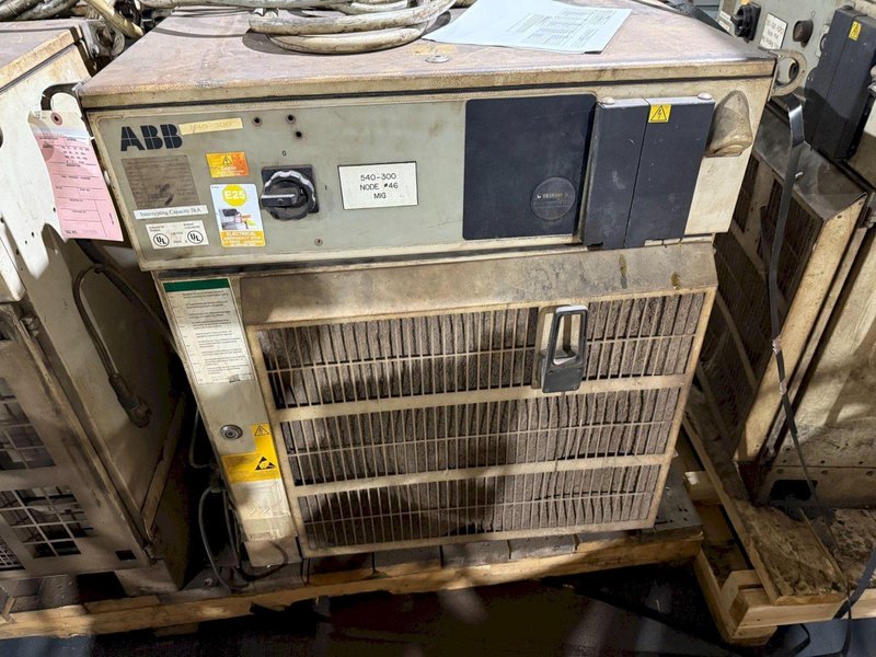 ABB S4CPLUS Robot Controller Type: IRB1400 M2000 PARTS ONLY