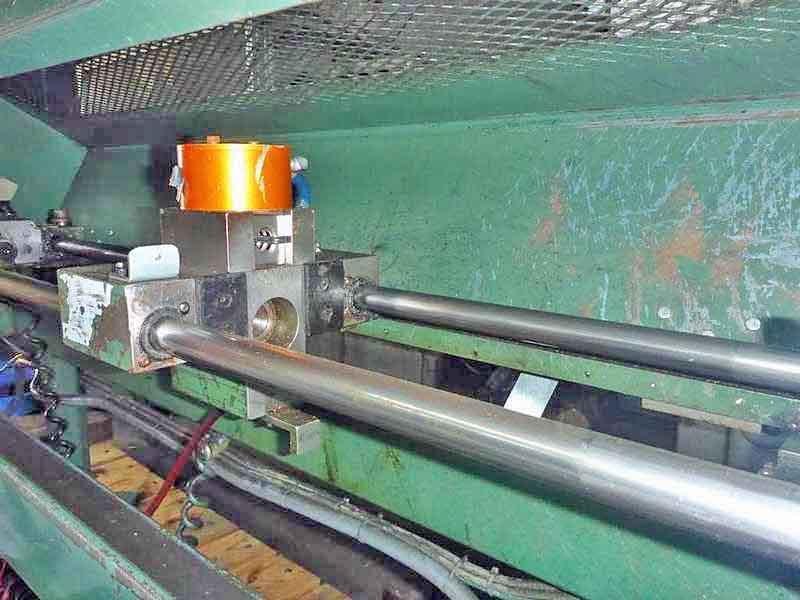 Tube Straightener &amp; Cutoff, Oak, 1.125&quot; Dia.