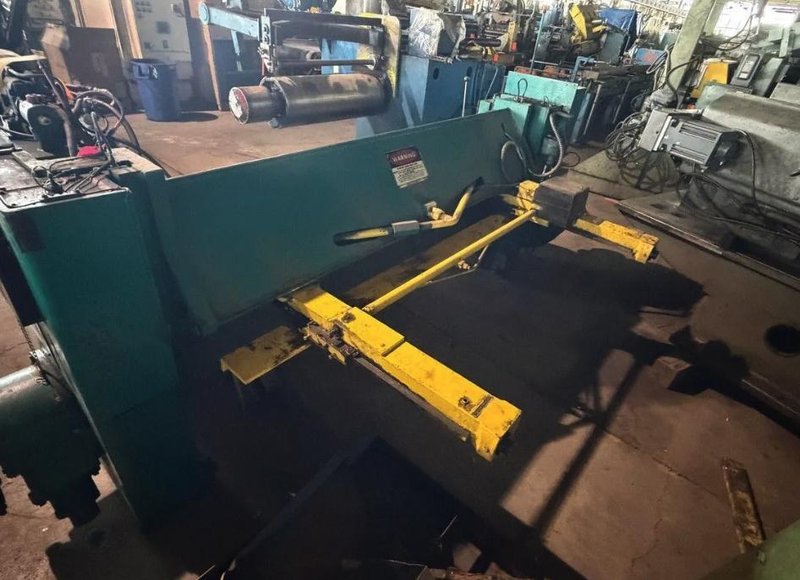 8' X 10 GA NIAGARA #68 SQUARING SHEAR. STOCK # 0758526