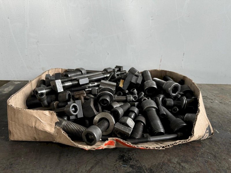 MACHINIST TOOL LOT T-SLOT FASTENERS T-NUT T-BOLT WORKHOLDING MISC ++