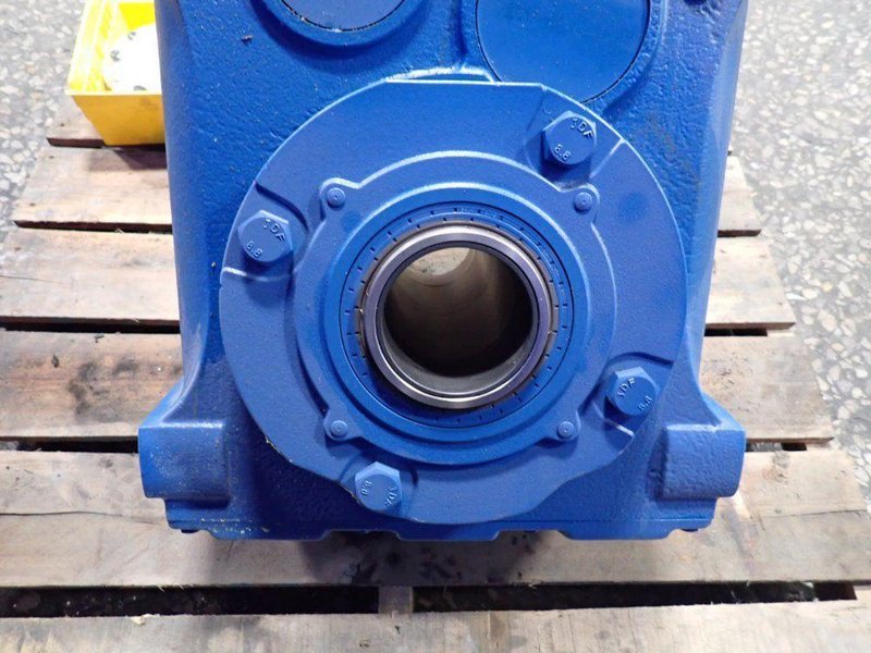 SEW 10 HP GEAR DRIVE   -  FH107/G DRM13RM4